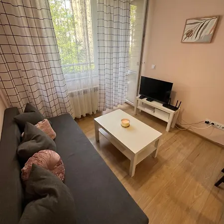уютен тристаен апаратамент,намиращ се на тиха и спокойна улица Apartment Sofia